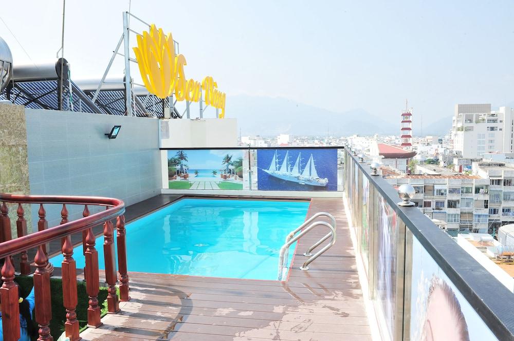 Sen Vang Luxury Hotel Nha Trang Zewnętrze zdjęcie